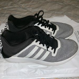 ADIDAS SNEAKERS